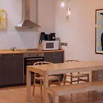 Living Am Carlsplatz Apartment