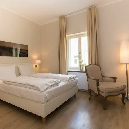 Living Am Carlsplatz Apartment *
