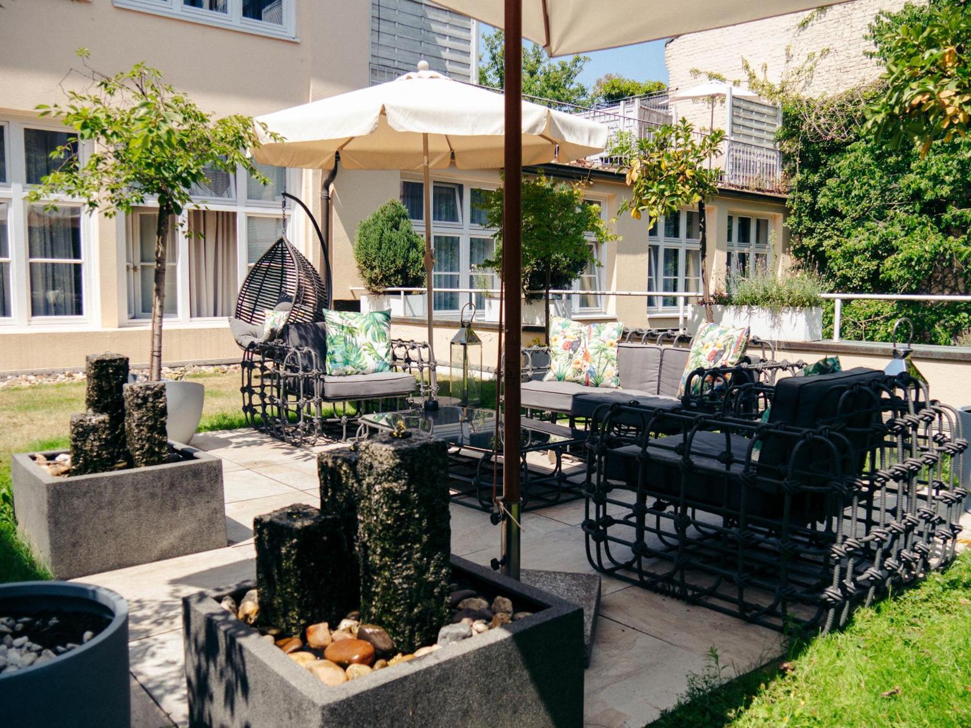 Living Am Carlsplatz Düsseldorf