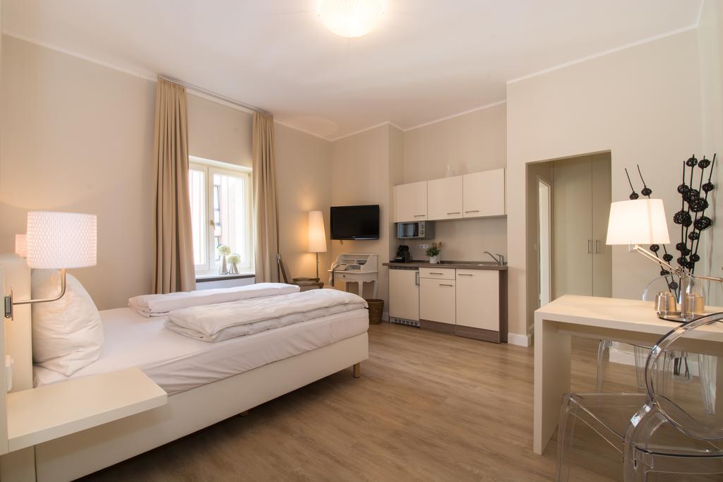 Apartment Living Am Carlsplatz