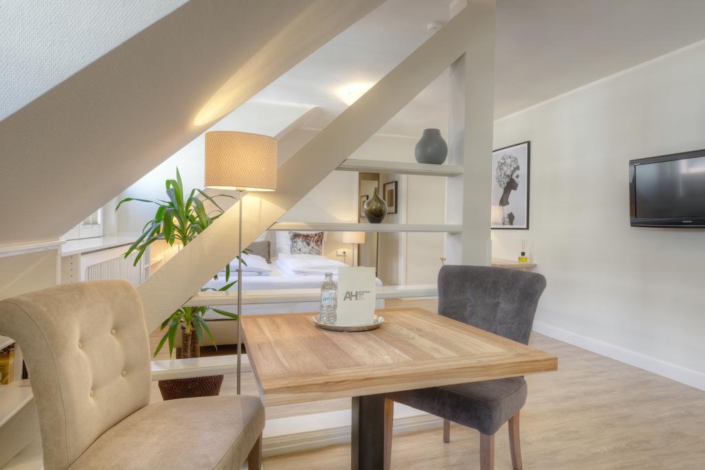 Apartment Living Am Carlsplatz